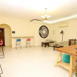 The Villa Hostel - By Lunar